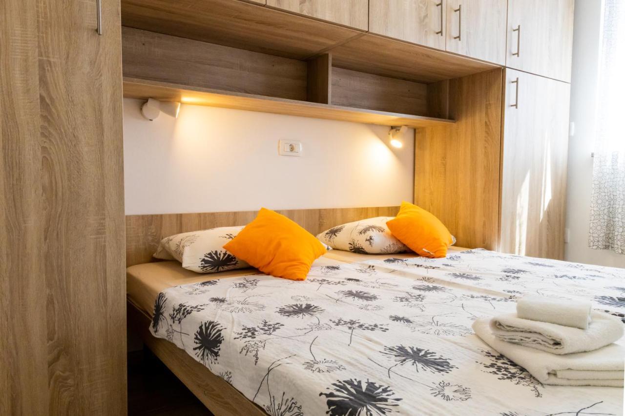 Apartmani Pranjic โปเรช ภายนอก รูปภาพ