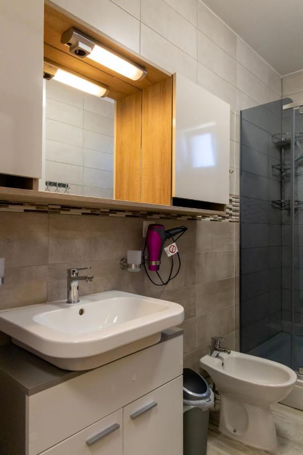 Apartmani Pranjic โปเรช ภายนอก รูปภาพ