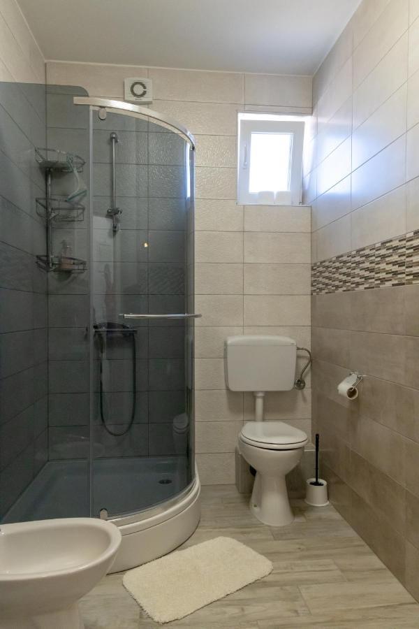 Apartmani Pranjic โปเรช ภายนอก รูปภาพ